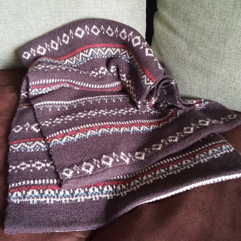 Hollister  Pull Over Scarf